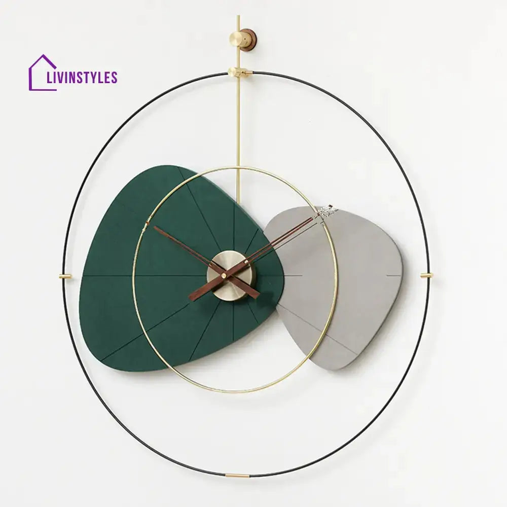 Abuma Round Metal Wall Clock