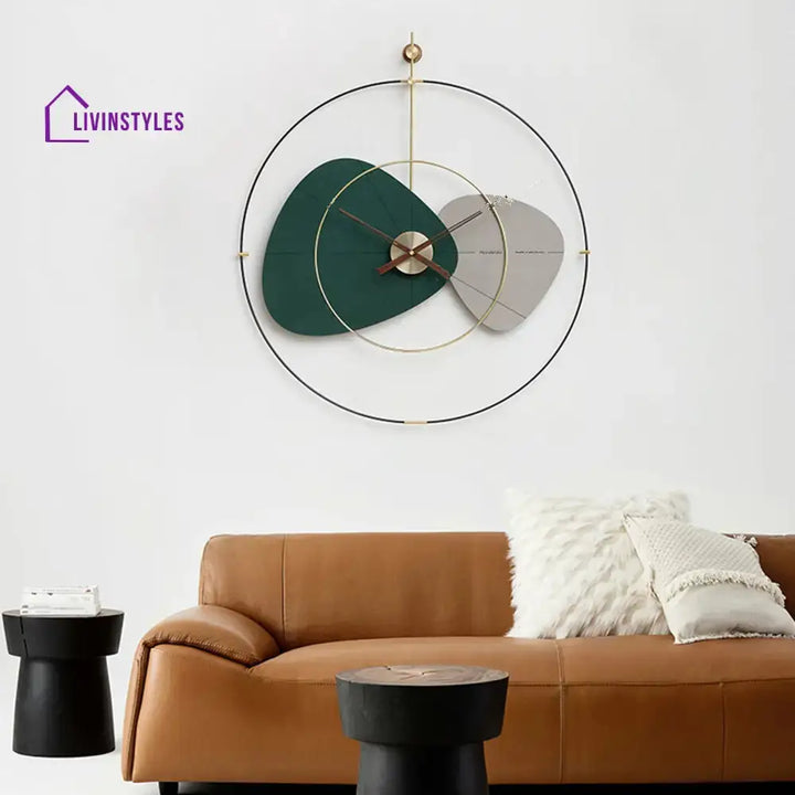 Abuma Round Metal Wall Clock