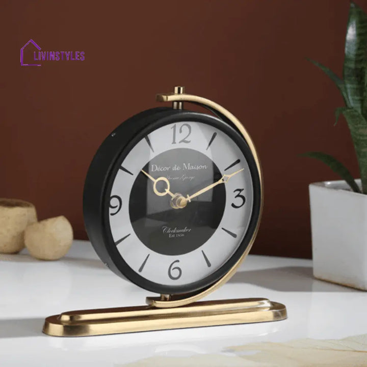 Aleksi Table Clock Gold