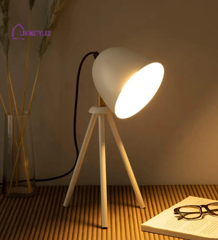 Anis Tripod Desk Lamp White Table