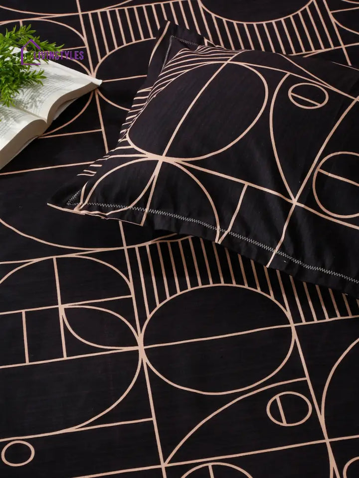 Black Abstract Print 180 Tc Cotton King Bed Sheet With 2 Pillow Covers