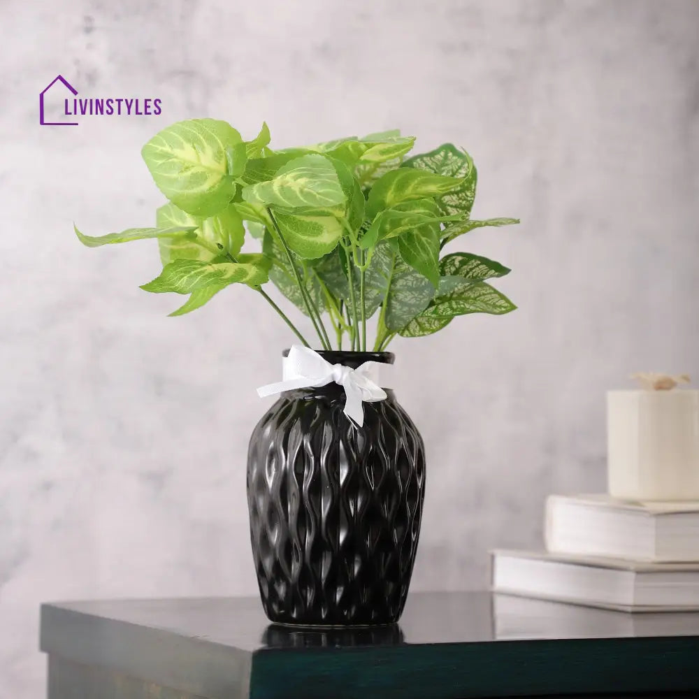 Black Wavecera Vase Pot