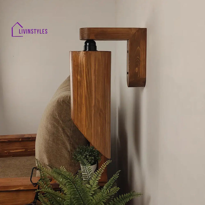 Cedar Brown Wooden Wall Light Lights