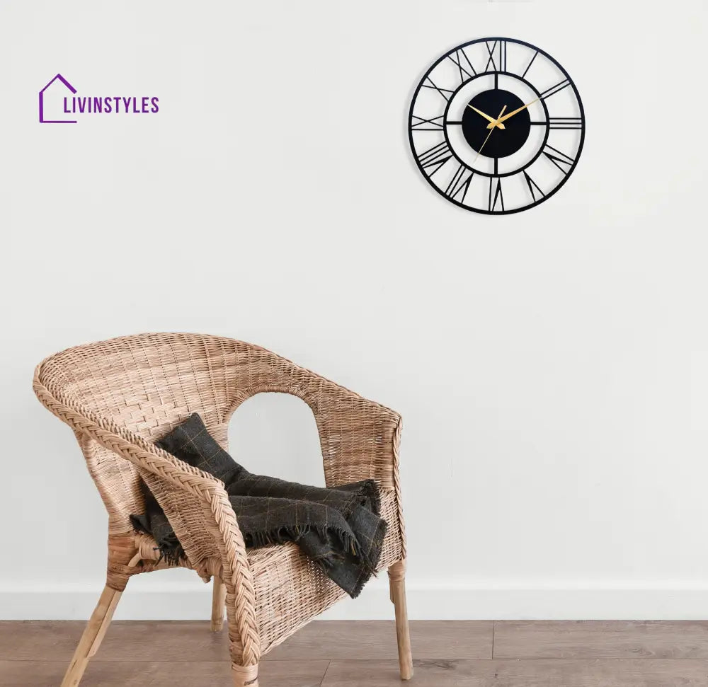 DESIGNER ROMAN METAL WALL CLOCK