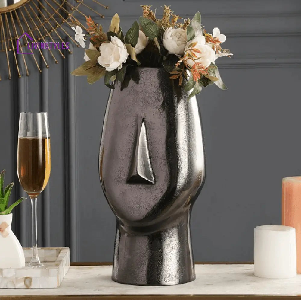 Flat Face Vase Black