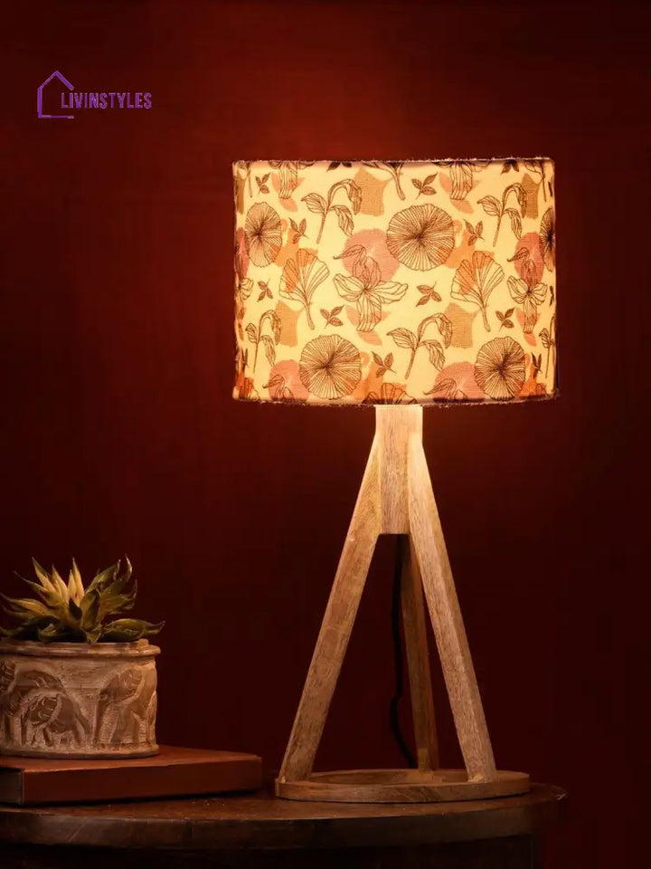 Gardenia Trio Wooden Lamp