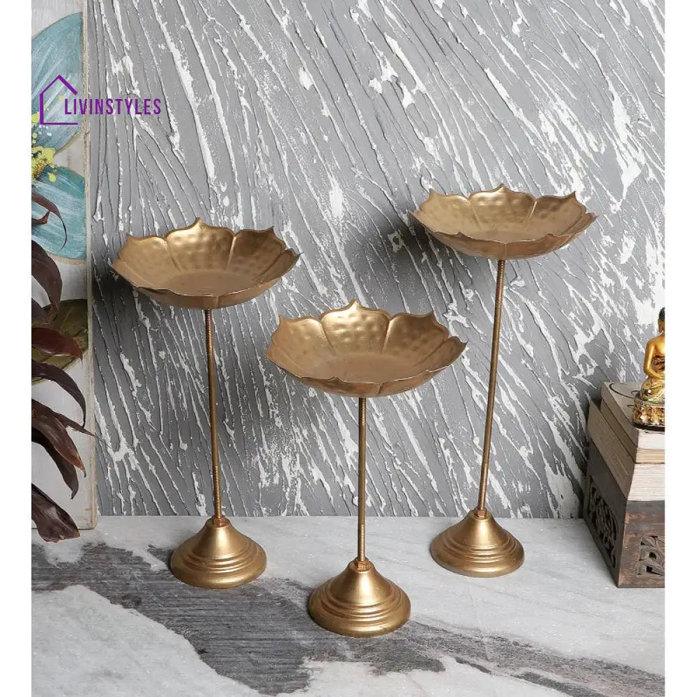 Gold Detachable Sunflower Urli Stand Set