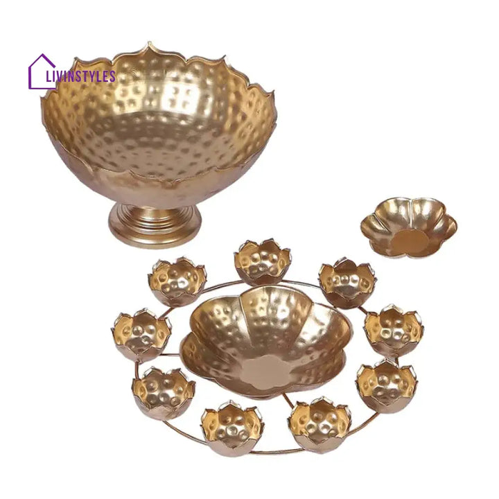 Grand Gold Urli With Tealight Candles Set