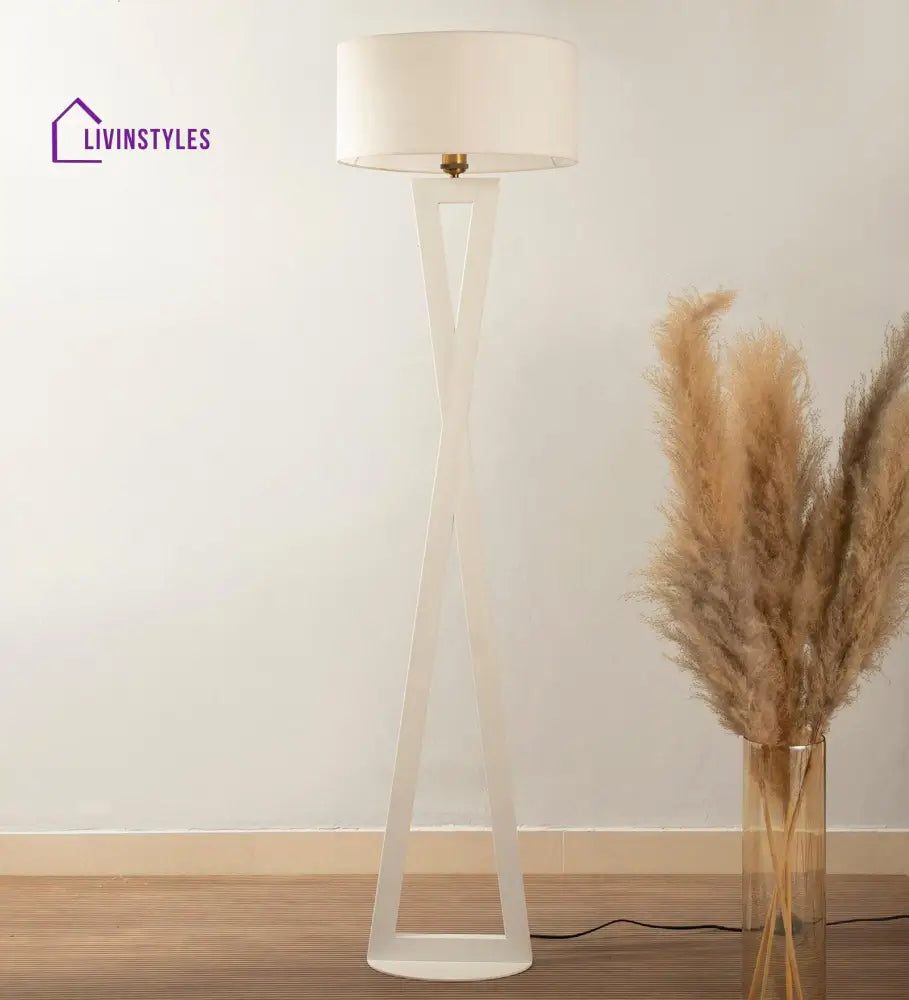 Hamptons White Metal Shade Club Floor Lamp With Base