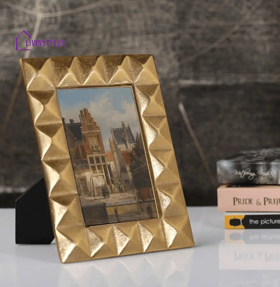 Jacey Picture Frame In Gold