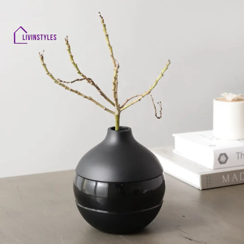 Klova Black Enamel Vase Pot