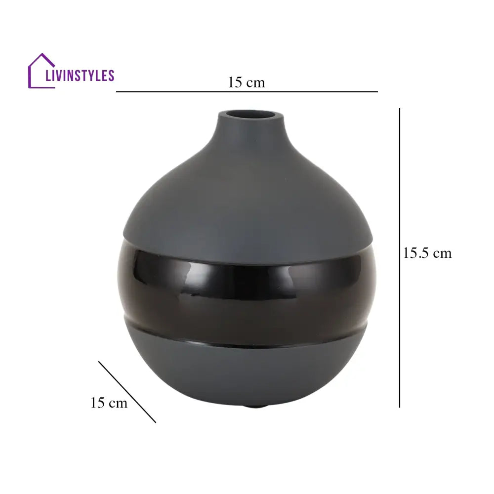 Klova Graphite Vase With Black Enamel Pot