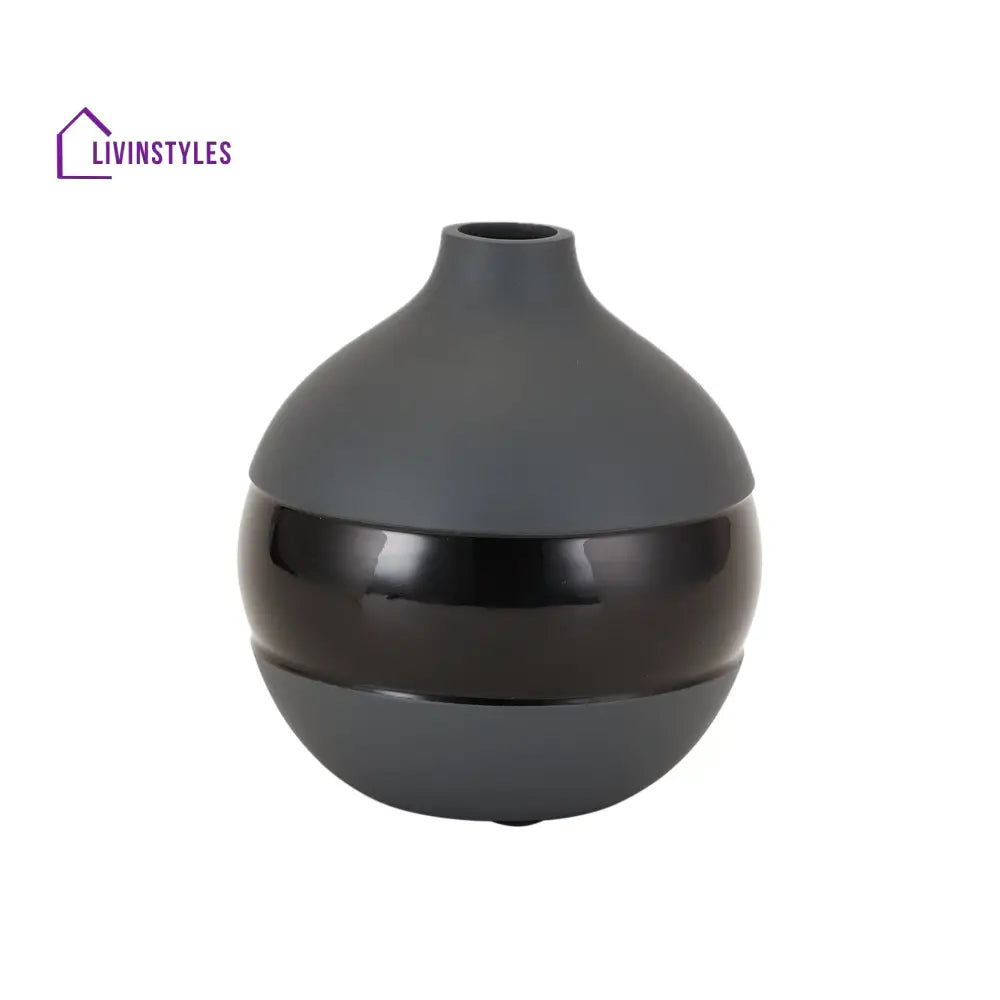 Klova Graphite Vase With Black Enamel Pot