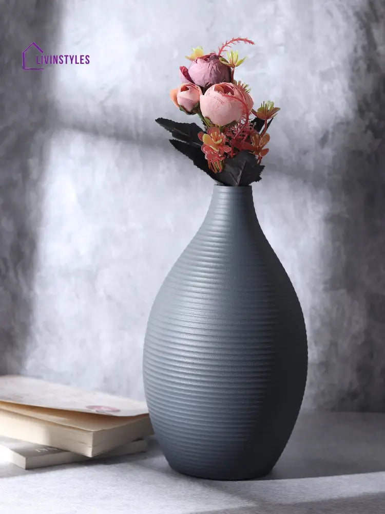 Klova Mint Pistachio Vase Pot