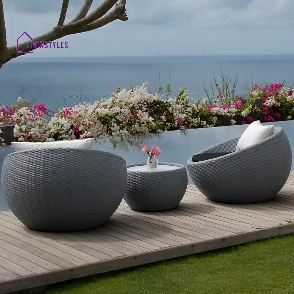 Kunal 3 Piece Circular Outdoor Patio Set (Grey & Black)