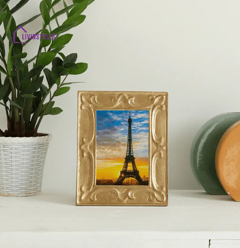 Leaf Pattern Photo Frame Gold Large Size