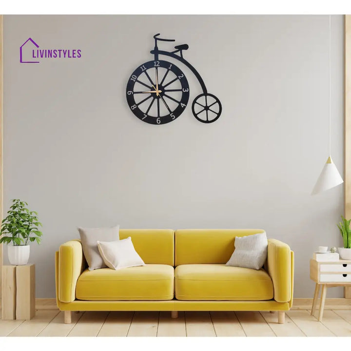 Metal Cycle Design Wall Clock