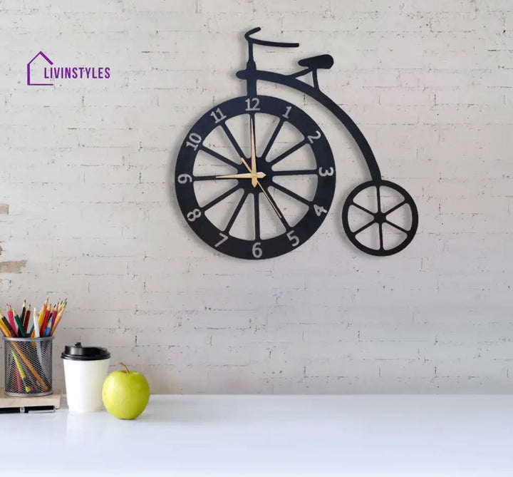 Metal Cycle Design Wall Clock