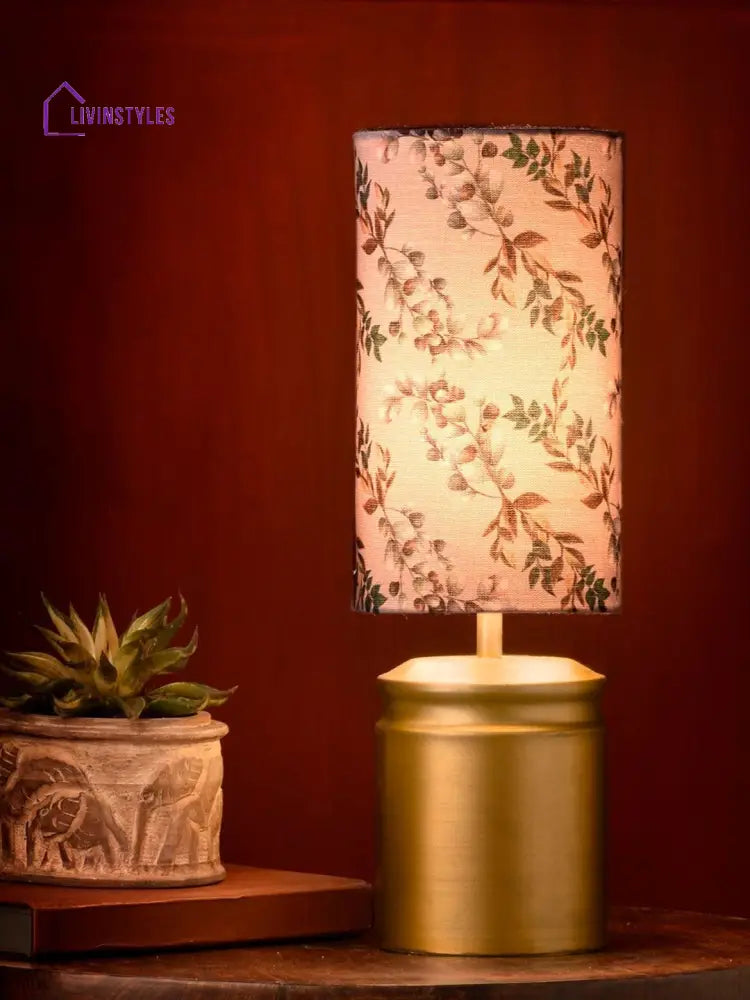 Metal Golden Table Lamp With Creeper Print Shade