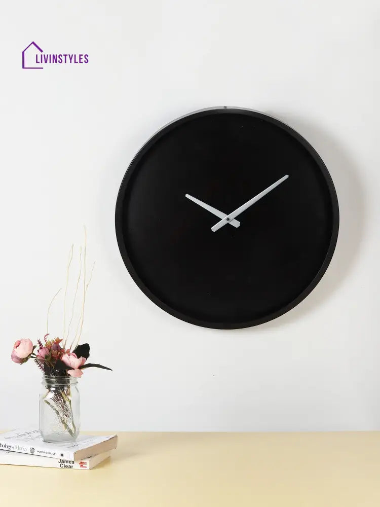 Metallica - Wall Clock Black