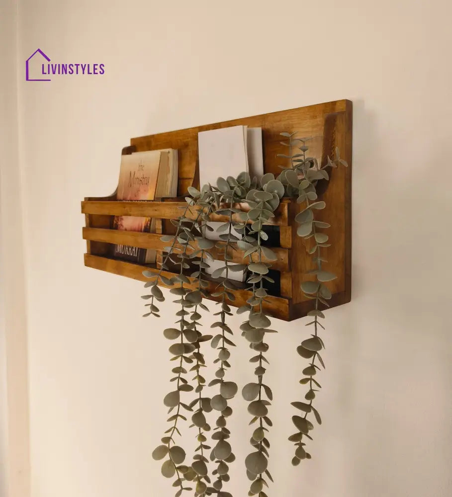 Norita Wooden Wall Shelf Organiser With Key Holders