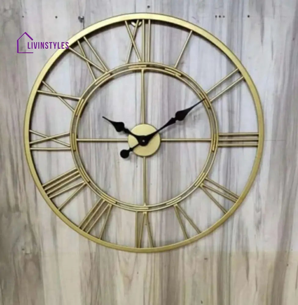 Priti Roman Metallic Wall Clock