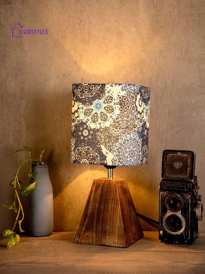 Pyramid Batik Print Lamp