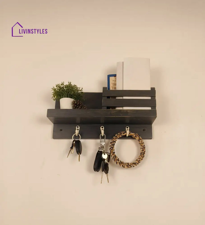 Richmond Wooden Wall Shelf Organiser With Key Holders