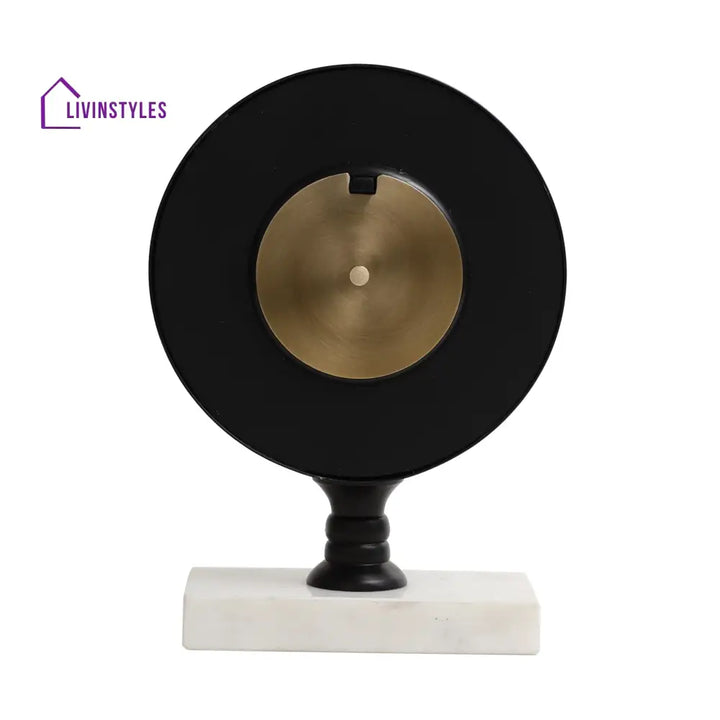 Seraphic Marble Timepiece In Black Table Clock