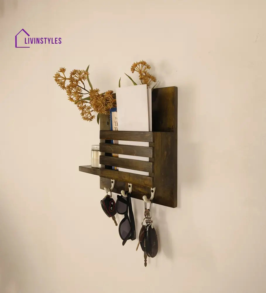 Somerset Wooden Wall Shelf Organiser With Key Holders