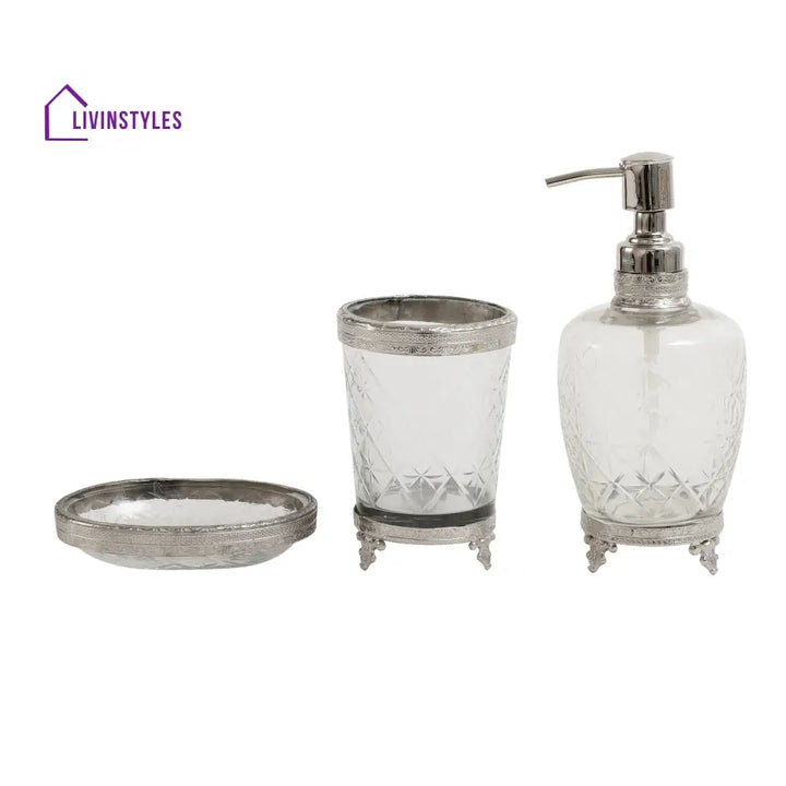 Starlight Crystal Cut Bathroom Set In Silver