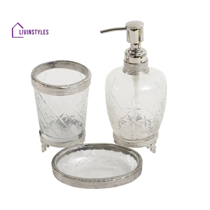 Starlight Crystal Cut Bathroom Set In Silver