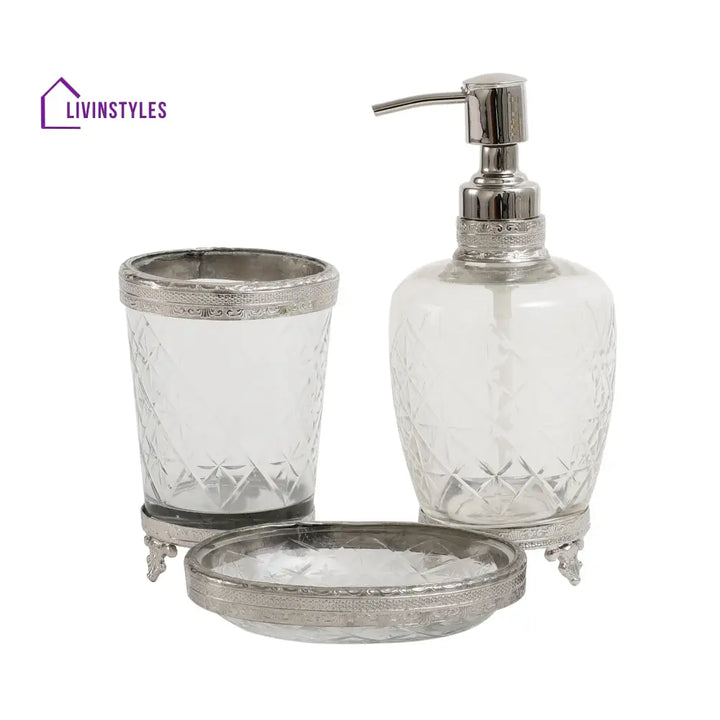 Starlight Crystal Cut Bathroom Set In Silver