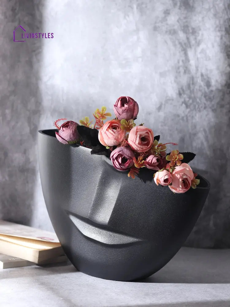 The Amused Face Vase In Black Face