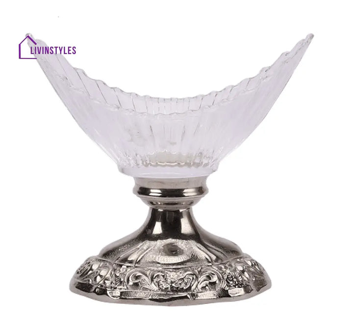 The ’Crescent Artistocrat’s Glass’ Bowl (Silver)