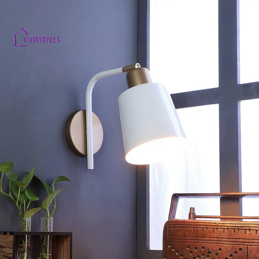 Two-Way White Metal Wall Light By Ss Lightings Lamp