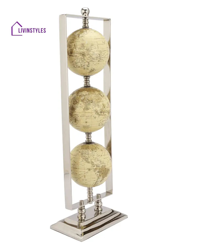 Vertical Triple Cream Globe Stand