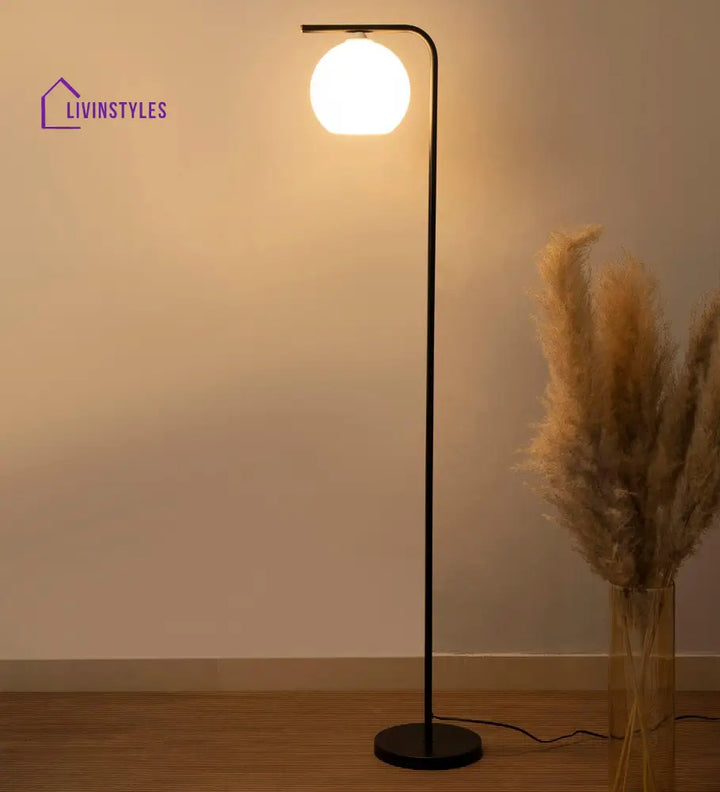 Walkford Floor Lamp