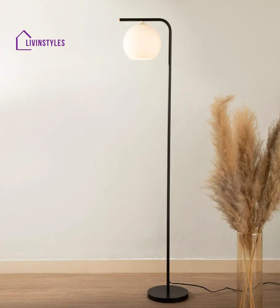 Walkford Floor Lamp