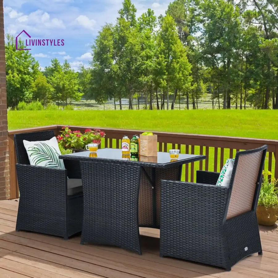 Walmen Rectangular Outdoor Set With Cushions