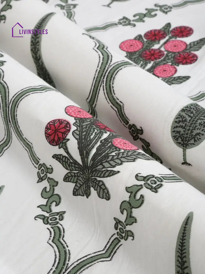 White And Green Ethnic Motifs Print 180 Tc King Bed Sheet With 2 Pillow Covers