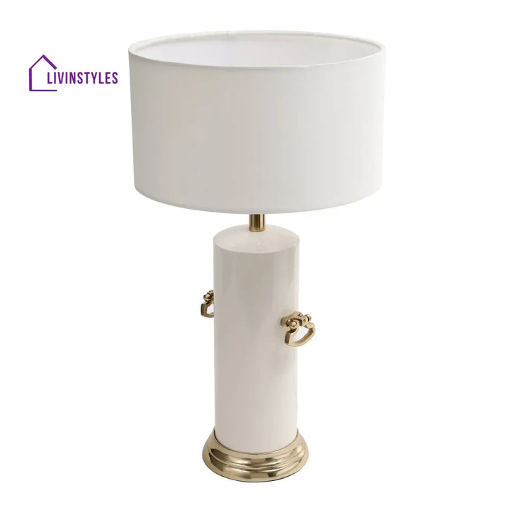 Zenith’s Handle Table Lamp Table Lamp